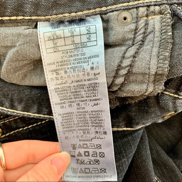 * Guess dark jeans * - Picture 3 of 3